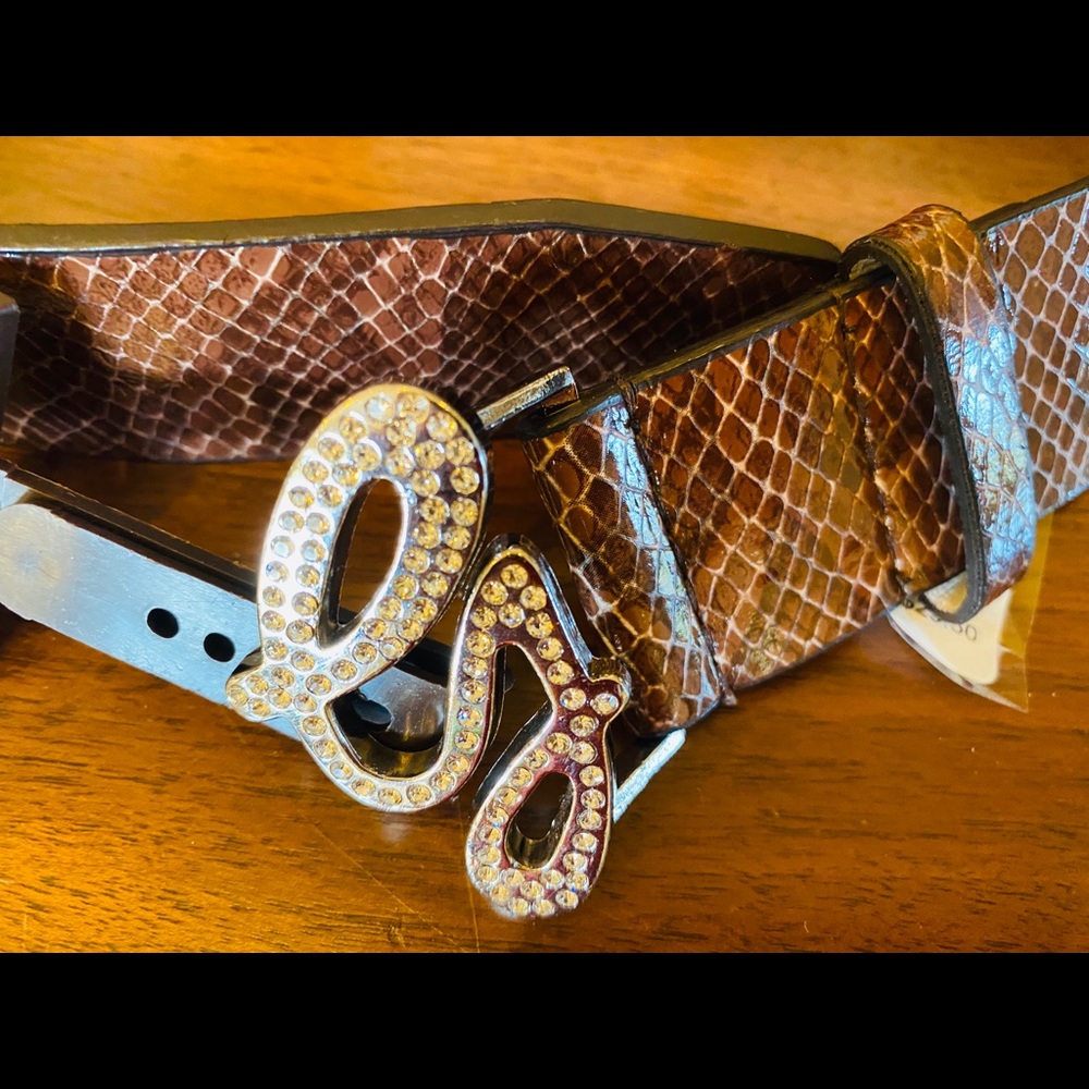 Guess belt